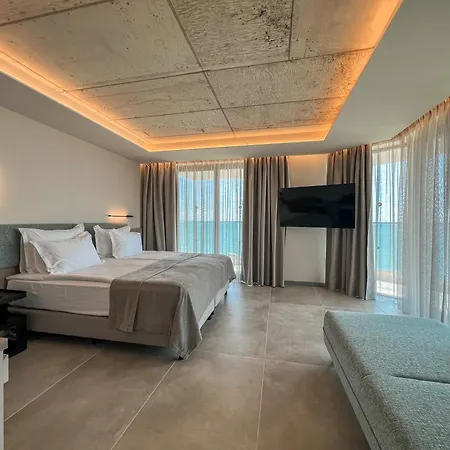 Grifid Noa Готель 5*