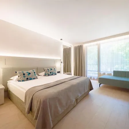 Grifid Noa Szálloda 5*