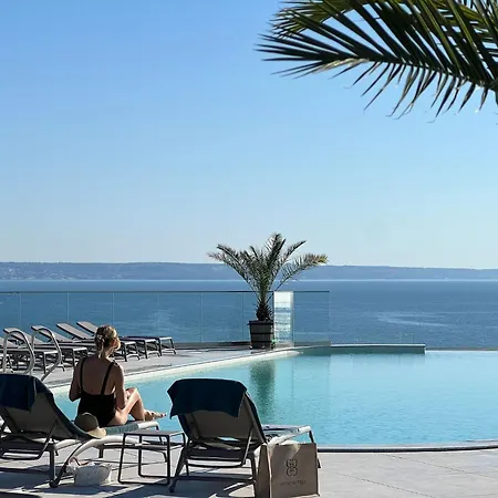 Hotell Grifid Noa 5*