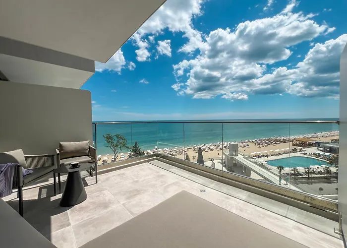 Hotell Grifid Noa 5*