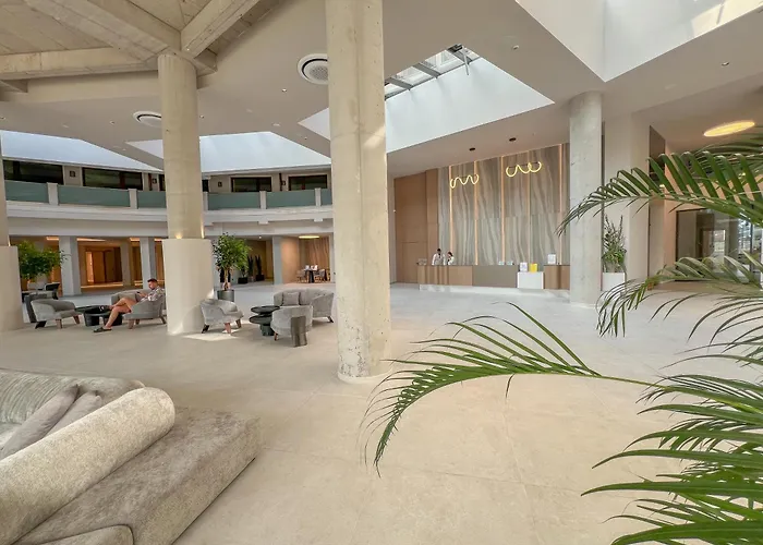 Hotell Grifid Noa 5*