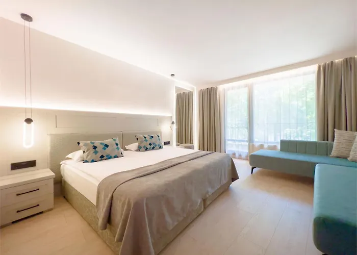 Grifid Noa Szálloda 5*