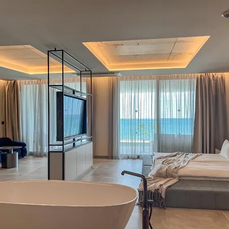 Отель Grifid Noa 5*