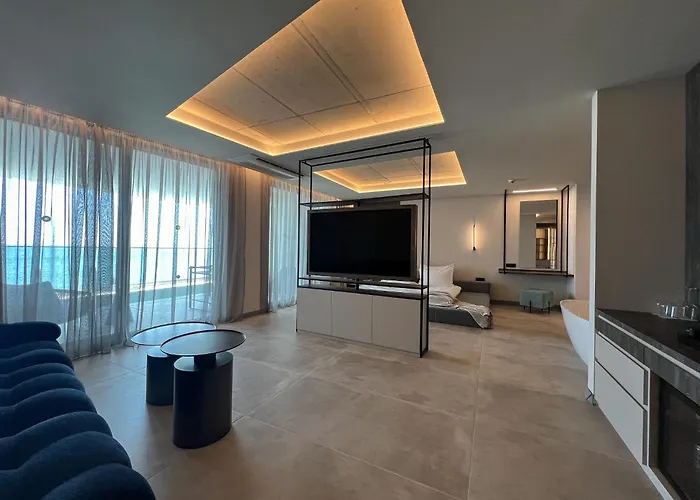 ホテル Grifid Noa